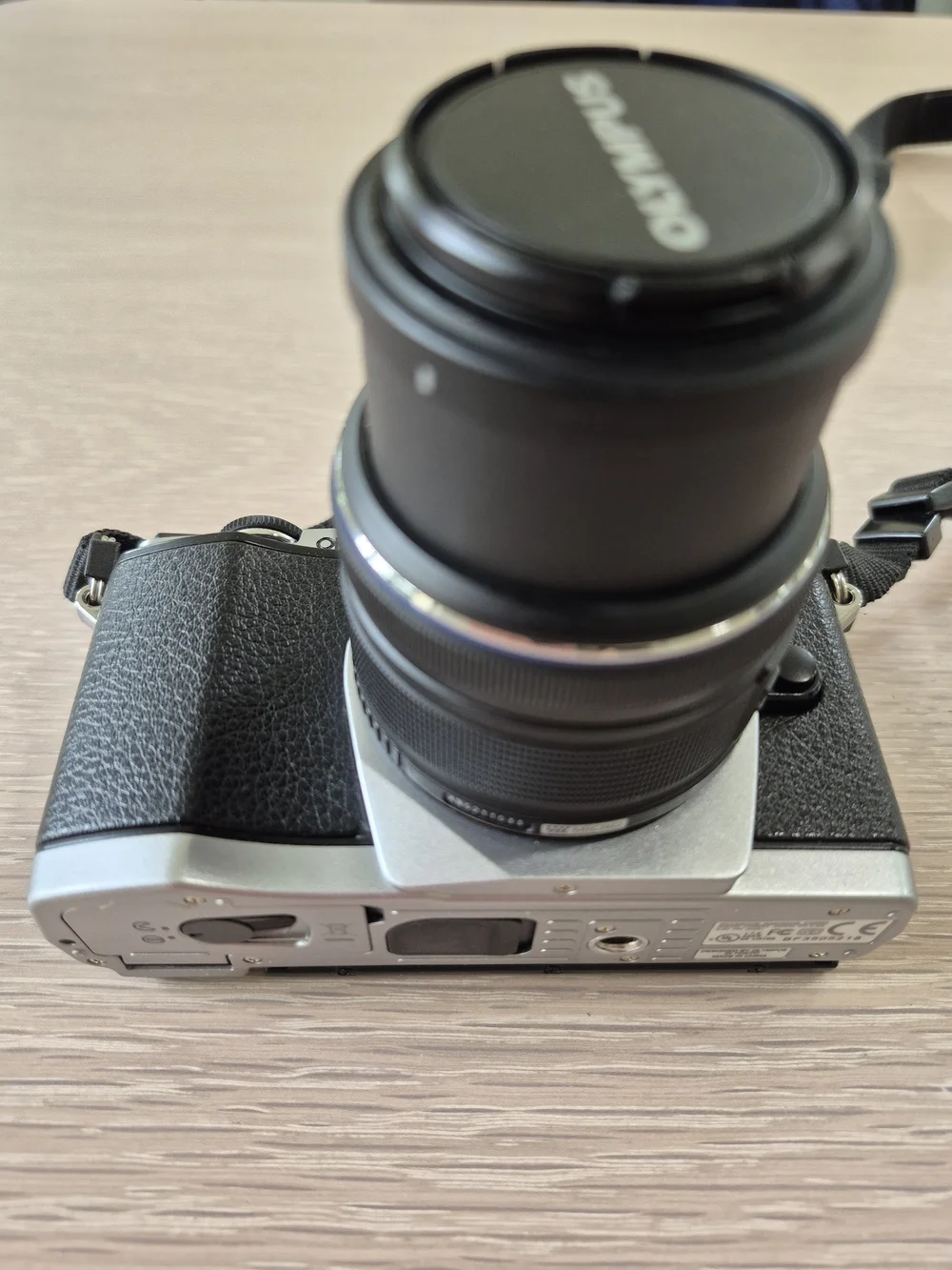 Olympus Om-D E-M5 Mirrorless Camera Kit in Black